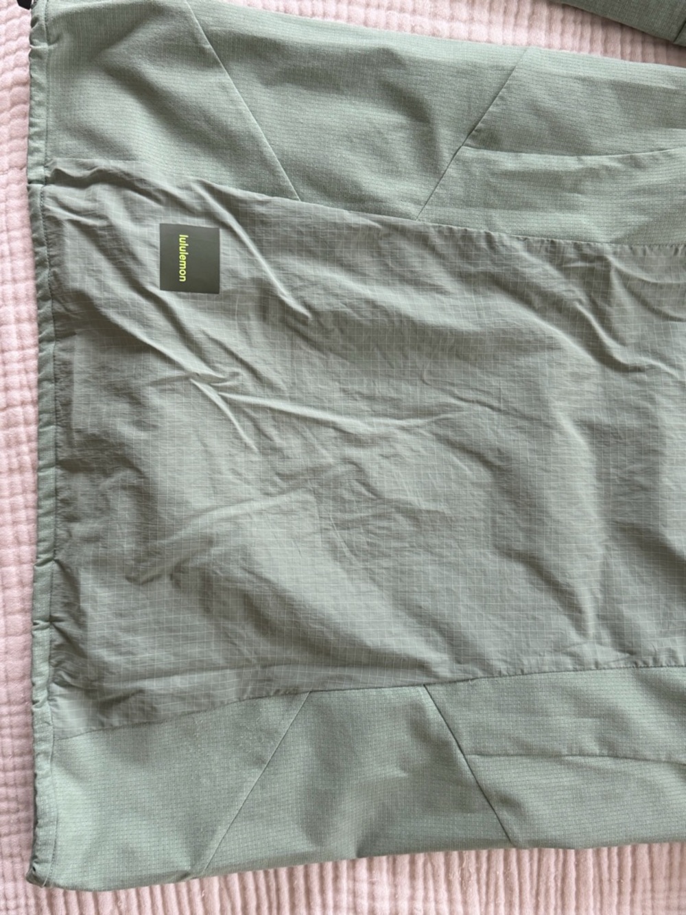 lululemon athletica Lightweight Hooded Shirt Jacket in Sage Green - Picture 4 of 5